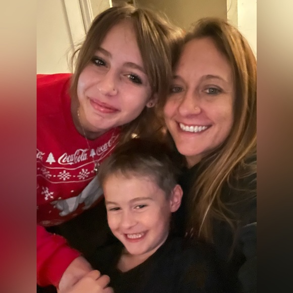 Meet your Posher, Natalya✌🏼🖤 - Picture 4 of 9